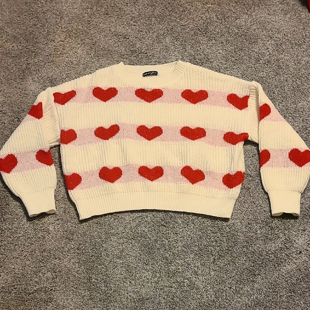 ❤️ Cozy Heart Pattern Sweater - Cream and Red